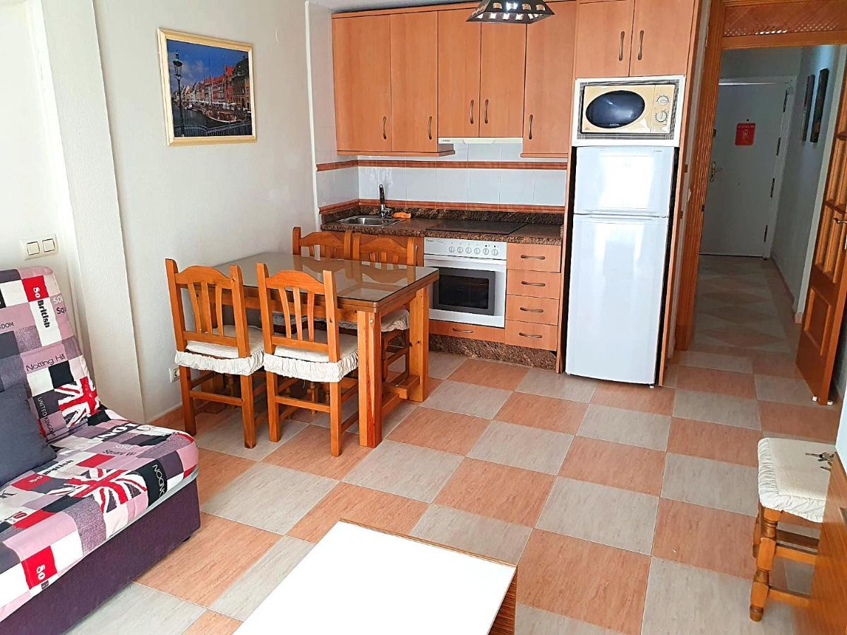 Apartamento Un Dormitorio En Benidorm Exterior foto